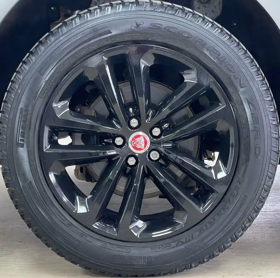 2018-jaguar-f-pace-20-i4d-r-sport-180ps-awd-auto-big-16