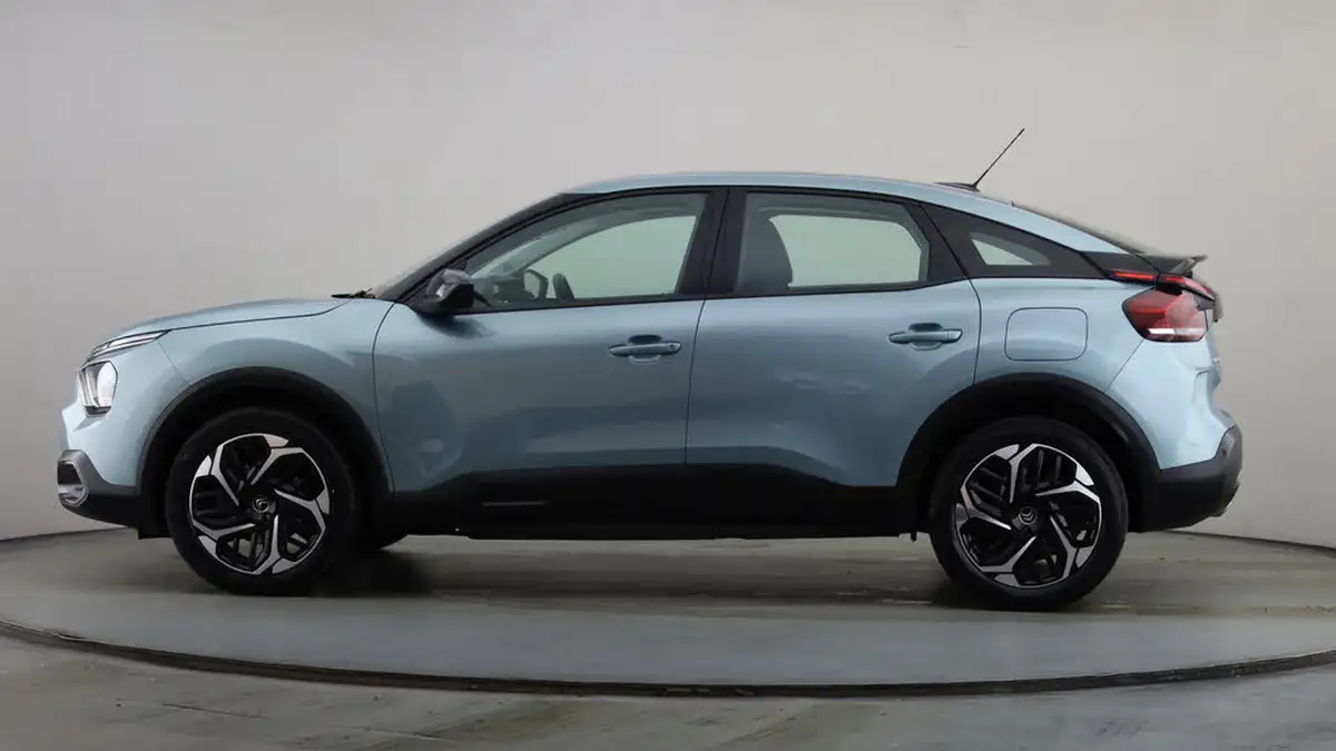 2021-citroen-c4-12-puretech-sense-plus-big-13