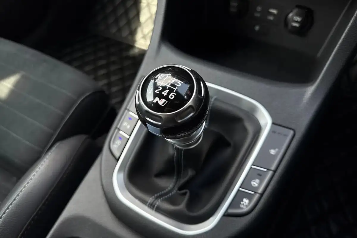 2018-hyundai-i30-n-20-t-gdi-n-performance-big-22