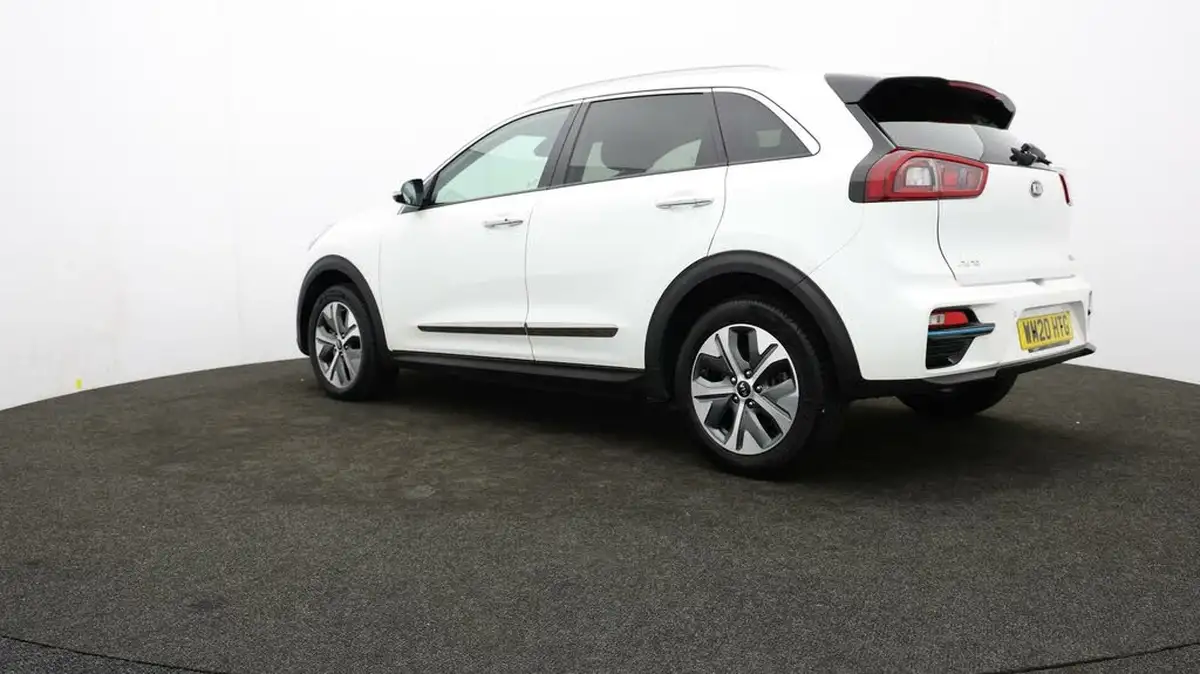 2020-kia-e-niro-ev-first-edition-big-73