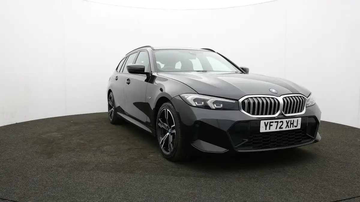 2022-bmw-3-series-20-330e-m-sport-touring-5d-big-47