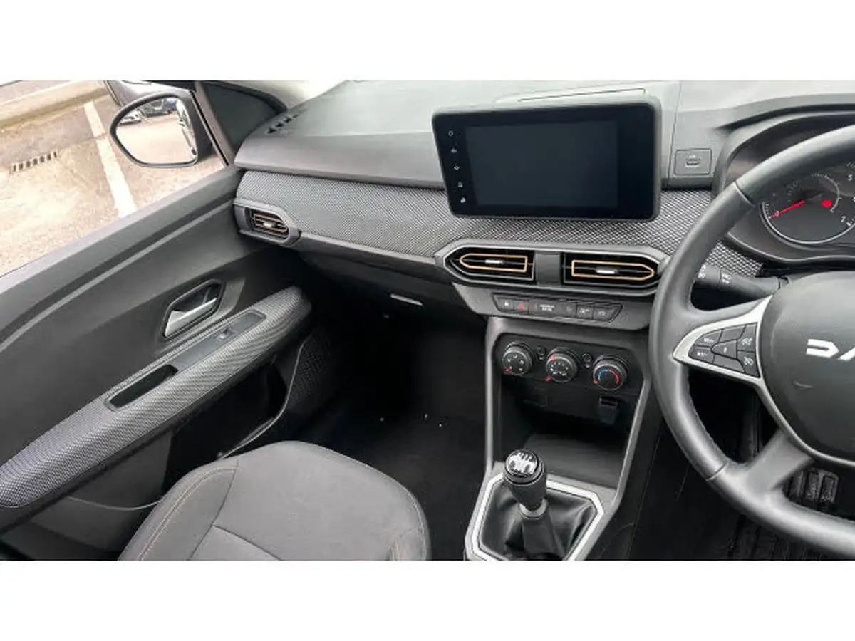 2024-dacia-sandero-stepway-10-tce-expression-90bhp-big-13