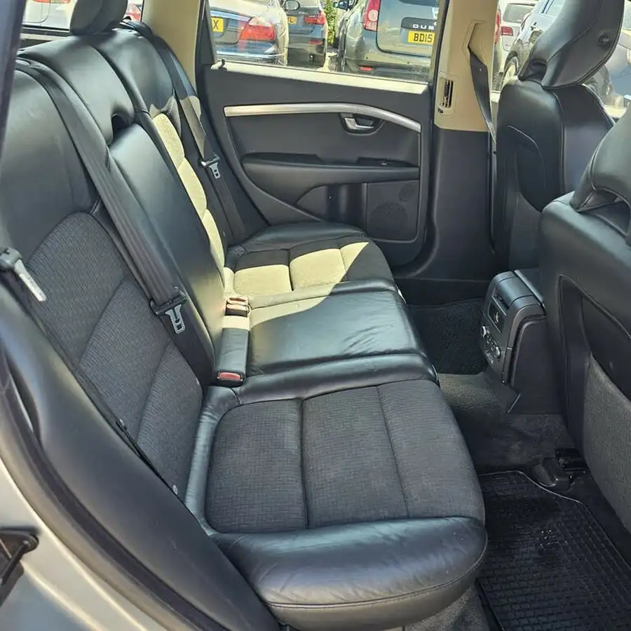 2009-volvo-v70-20td-se-big-8