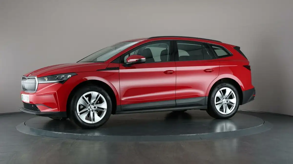 2022-skoda-enyaq-e-60-big-41