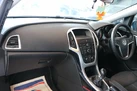 2013-vauxhall-astra-20td-sri-ss-estate-small-40