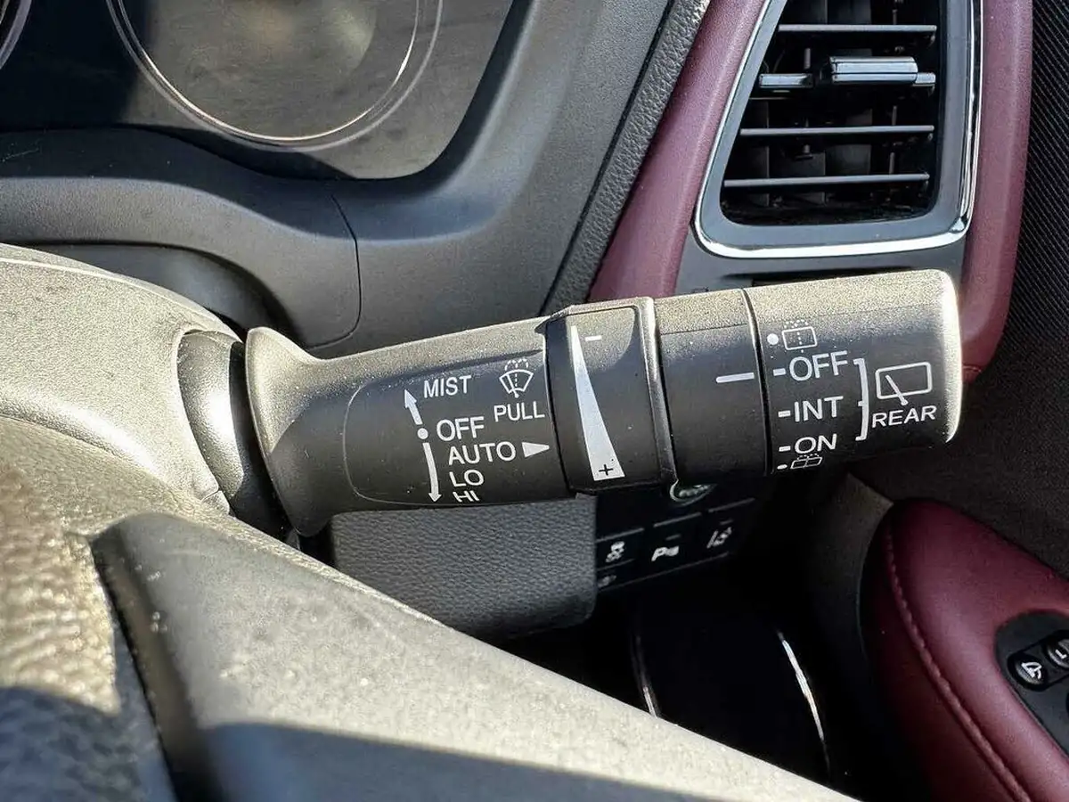 2020-honda-hr-v-15-i-vtec-sport-big-28