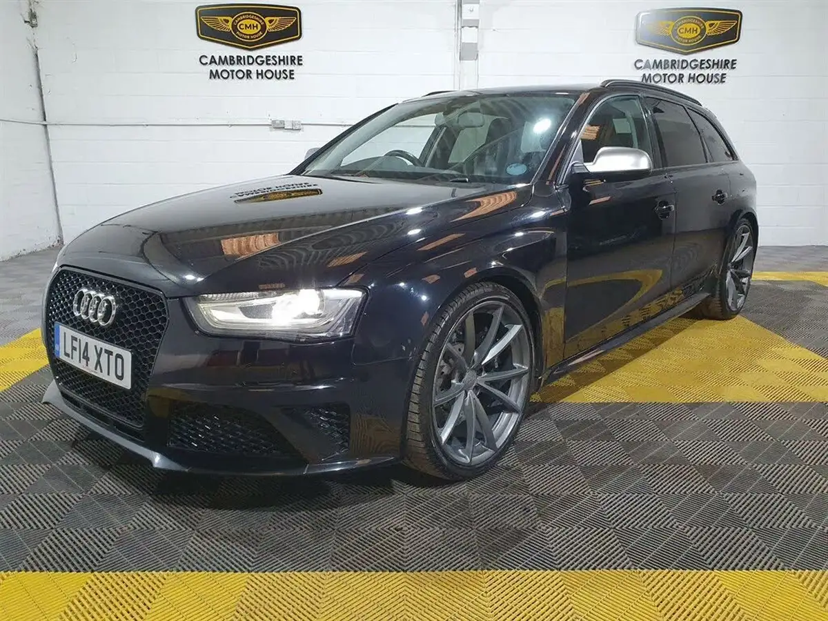 2014-audi-rs4-avant-42-quattro-avant-big-17