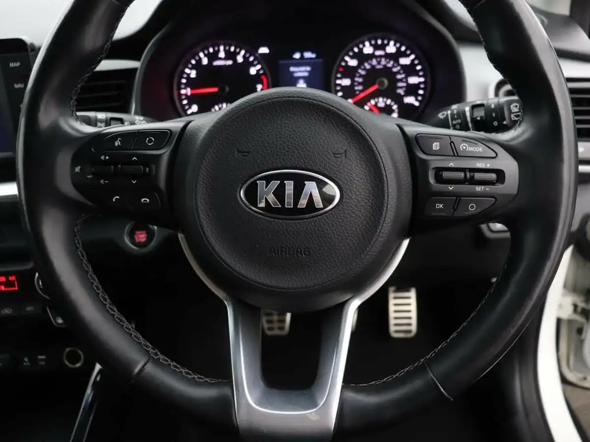 2019-kia-stonic-10-t-gdi-4-big-36