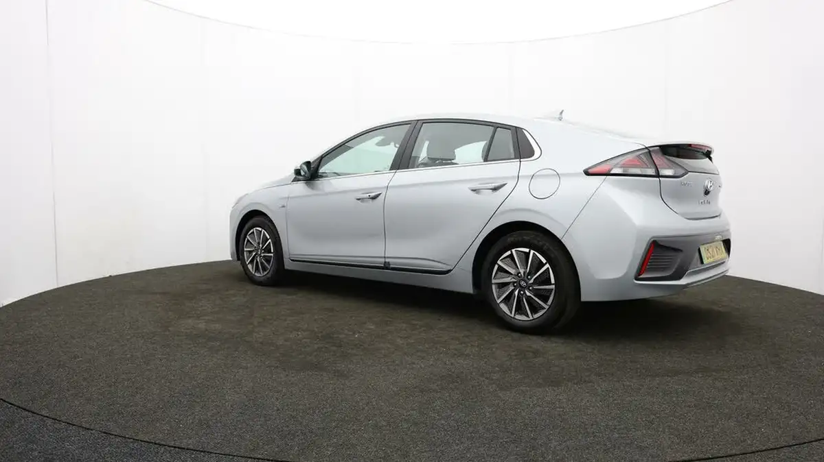 2021-hyundai-ioniq-e-premium-electric-100kw-big-74