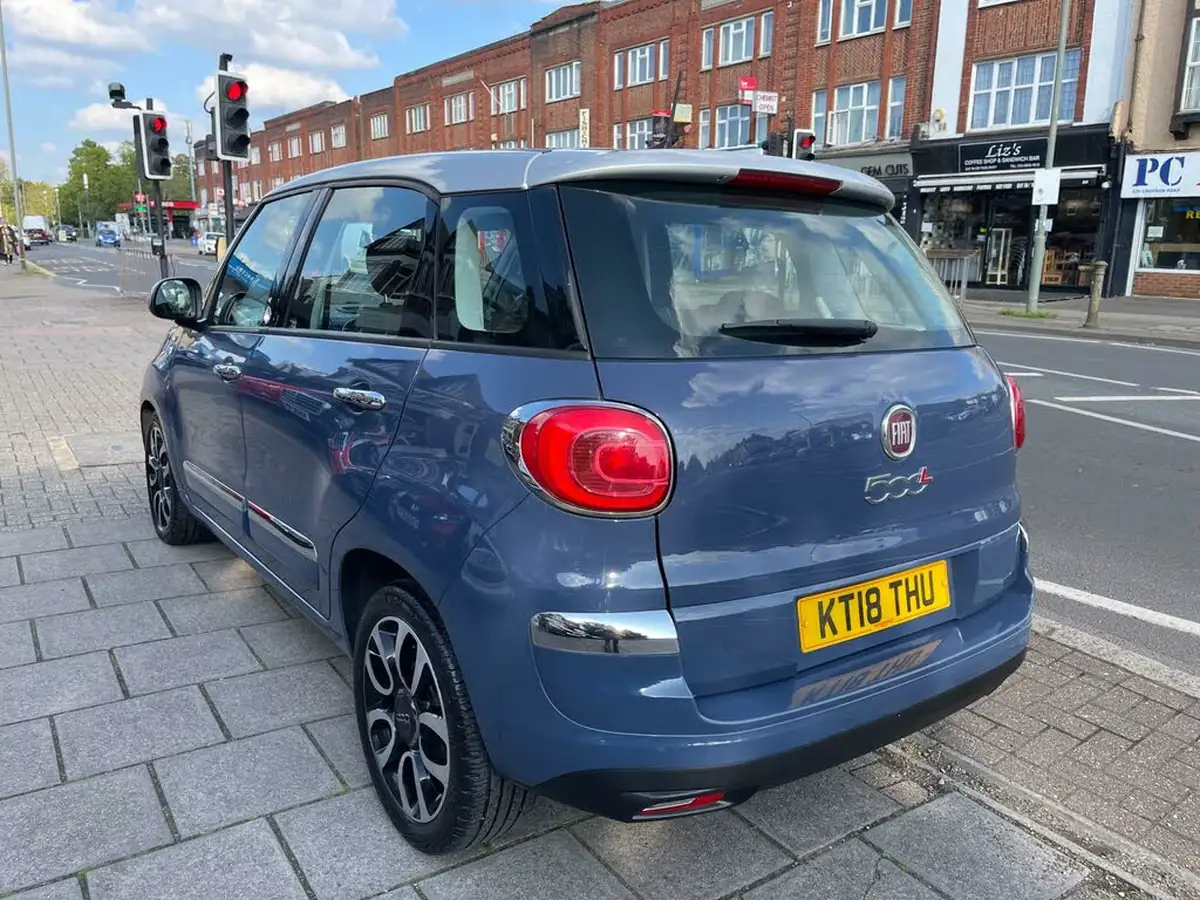 2018-fiat-500l-14-mirror-big-6