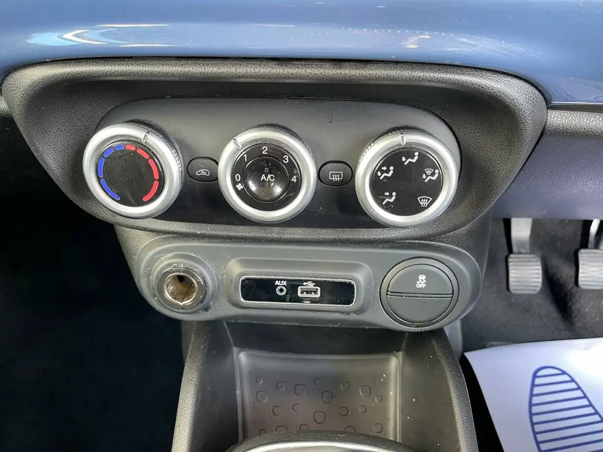 2018-fiat-500l-14-mirror-big-30