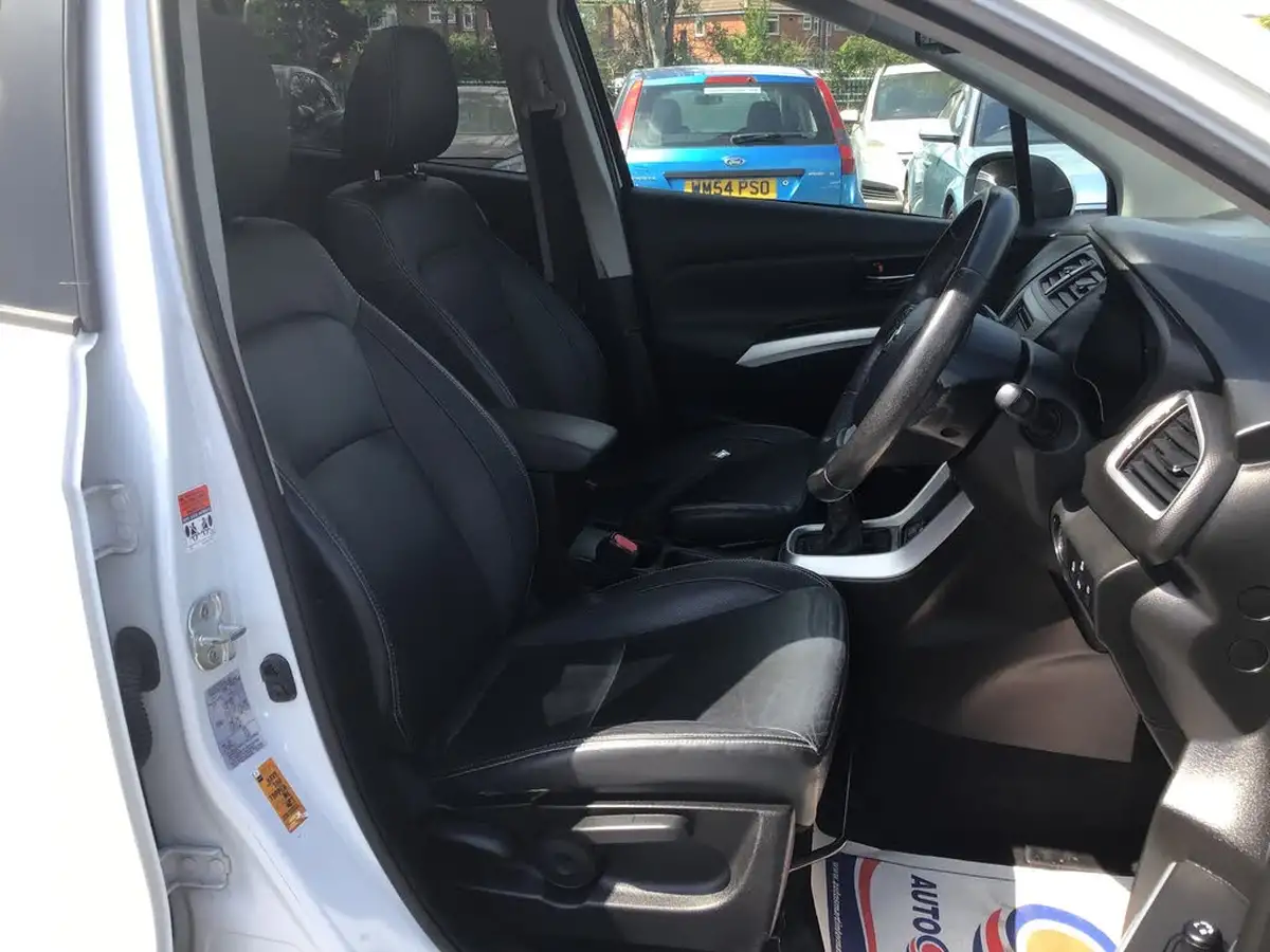 2014-suzuki-s-cross-16-ddis-sz5-allgrip-big-8