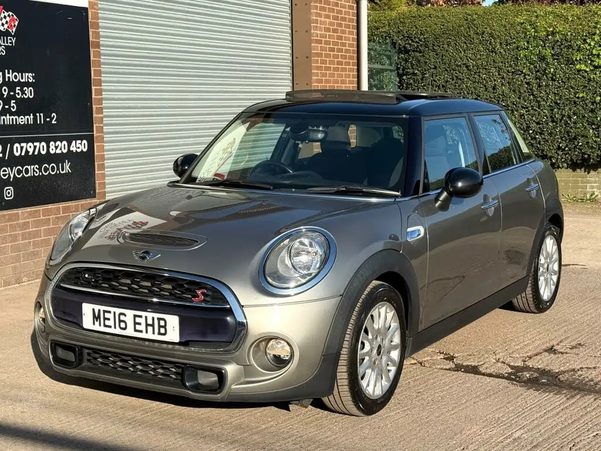 2016-mini-cooper-20-cooper-s-ss-hatchback-5d-big-26