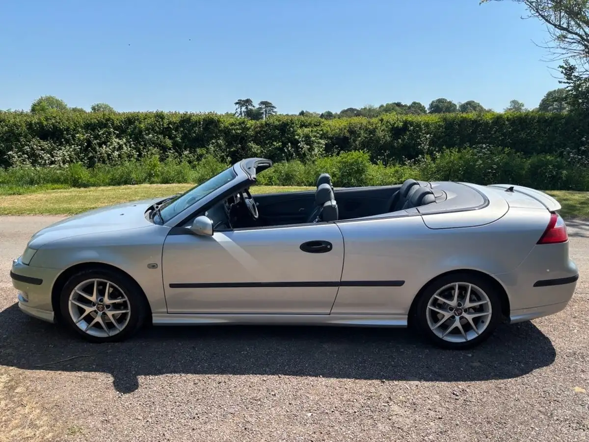 2005-saab-9-3-20-aero-convertible-2d-auto-big-36