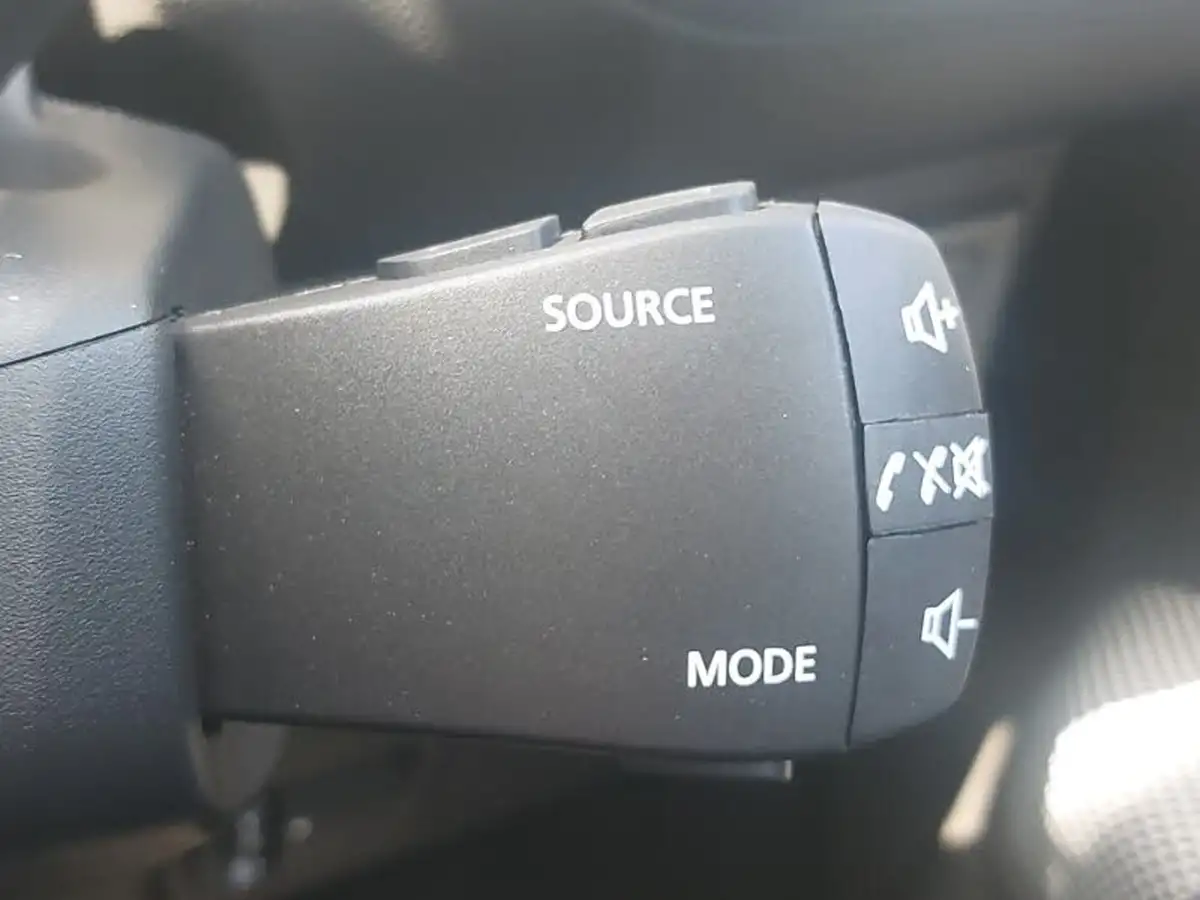 2023-dacia-sandero-10-tce-comfort-90bhp-cvt-big-13