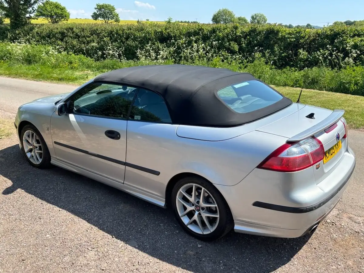 2005-saab-9-3-20-aero-convertible-2d-auto-big-12