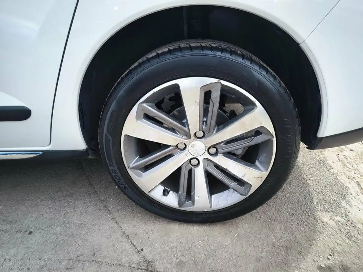 2015-peugeot-3008-crossover-16hdi-allure-ss-etg-big-22