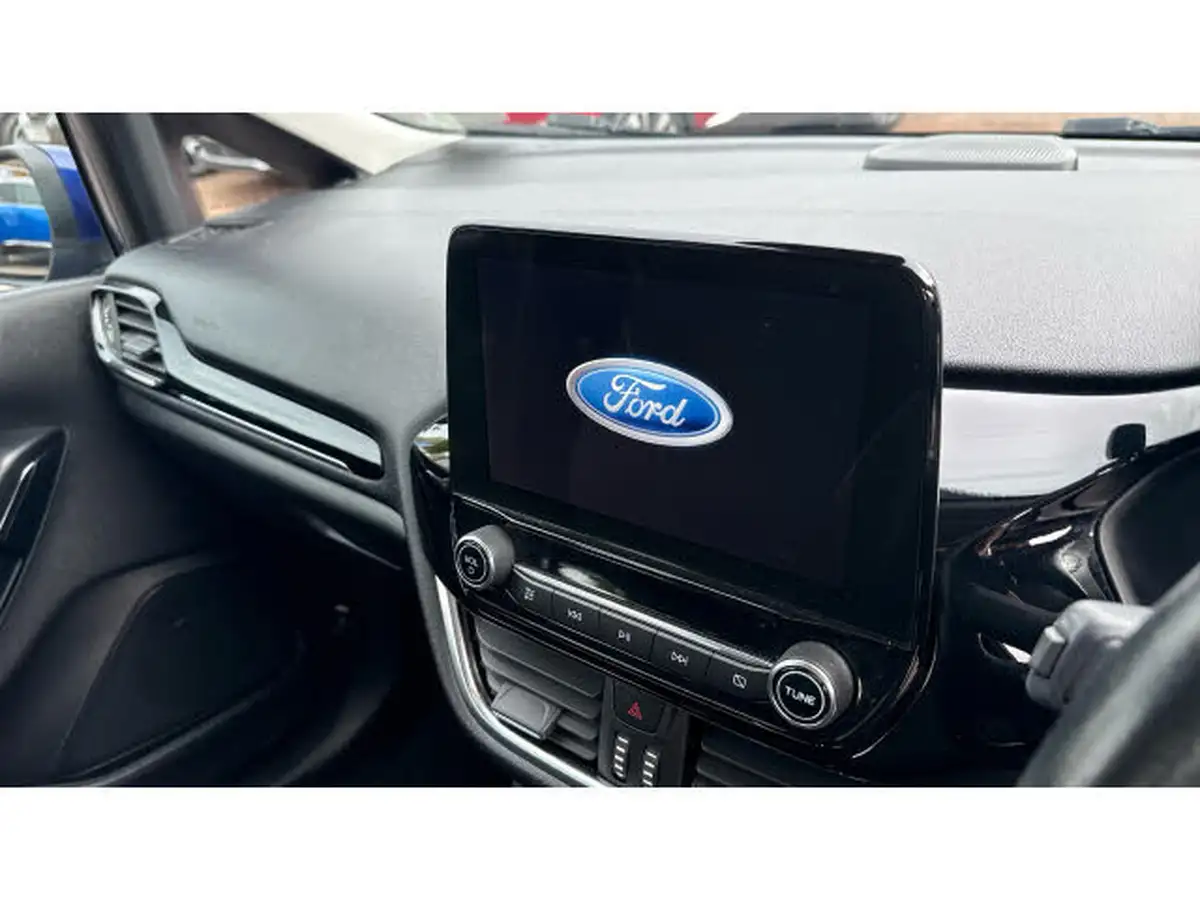 2018-ford-fiesta-11-ti-vct-zetec-5d-big-11