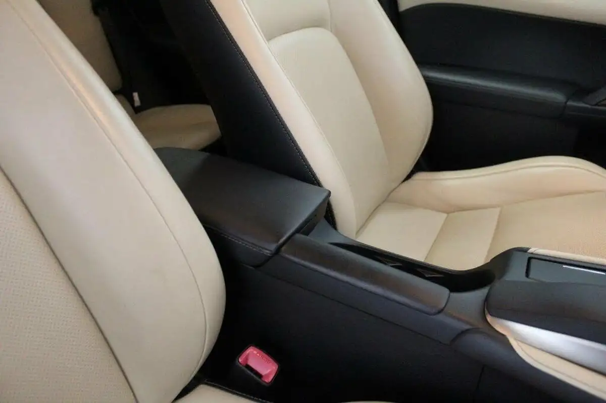2014-lexus-ct-200h-18-premier-big-43