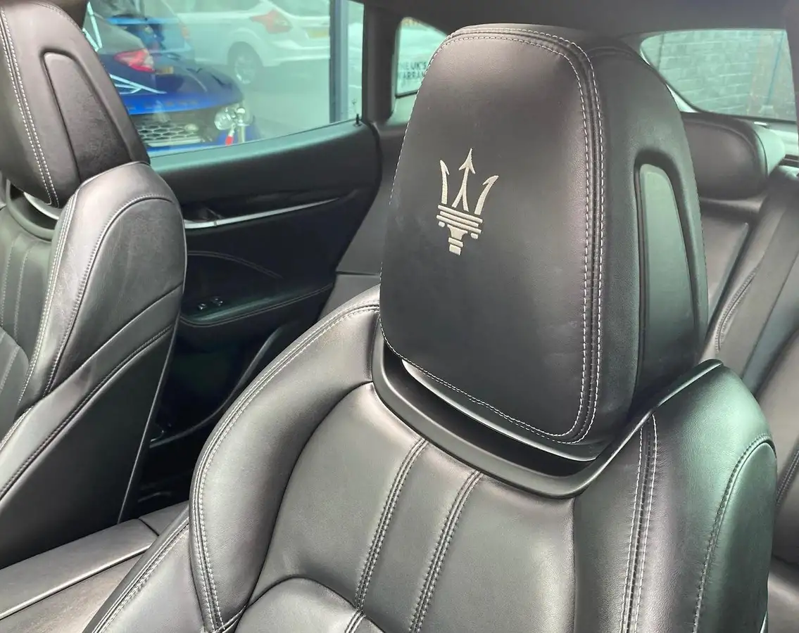2018-maserati-levante-30td-gransport-nerissimo-edition-big-30