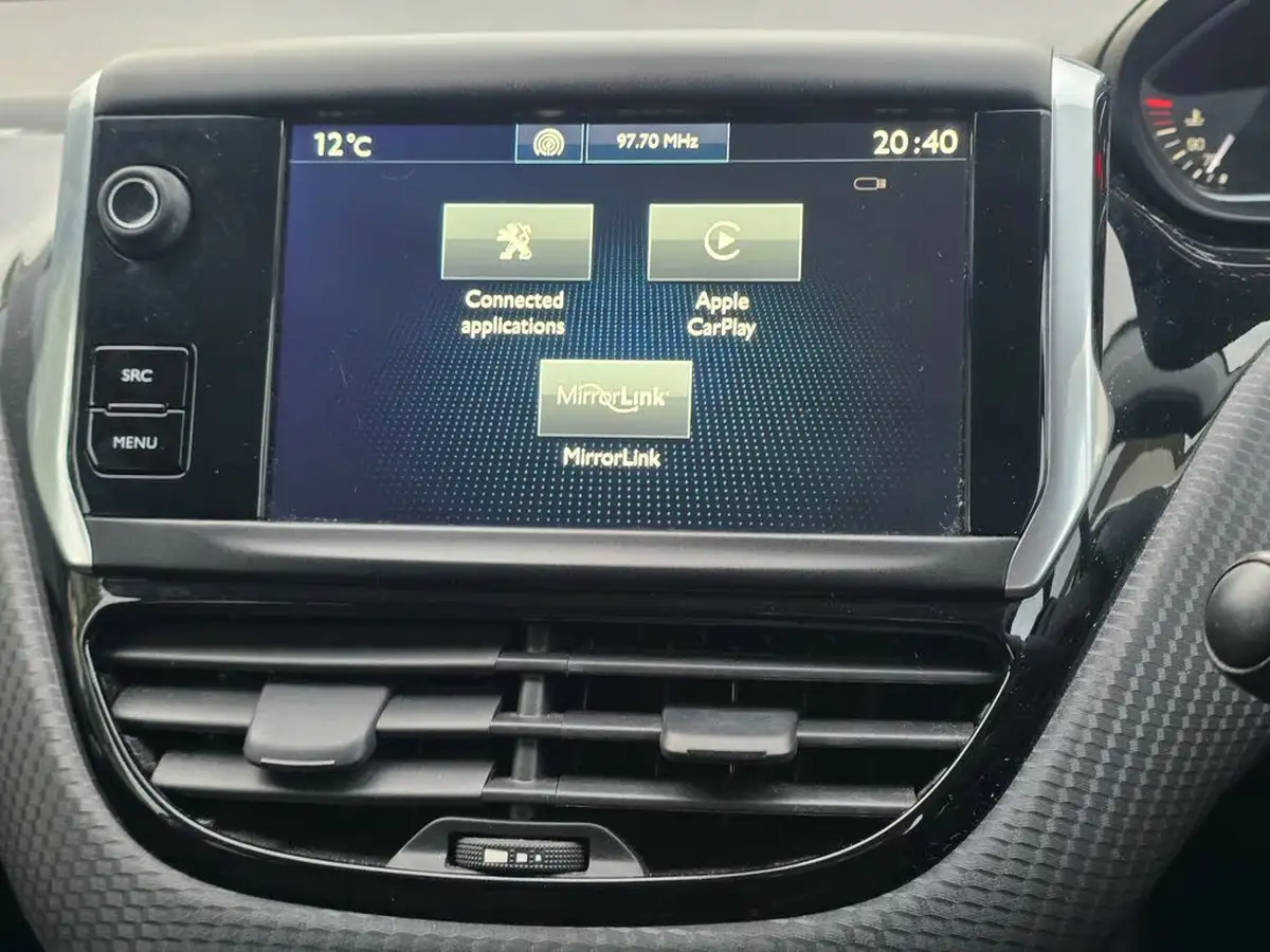 2016-peugeot-208-12-puretech-allure-110bhp-ss-5d-eat6-big-1