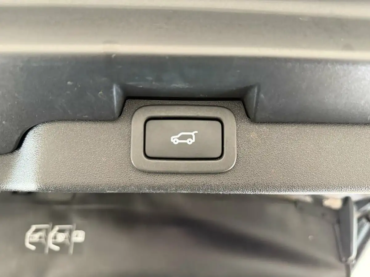 2020-land-rover-discovery-30-sd6-hse-luxury-big-38