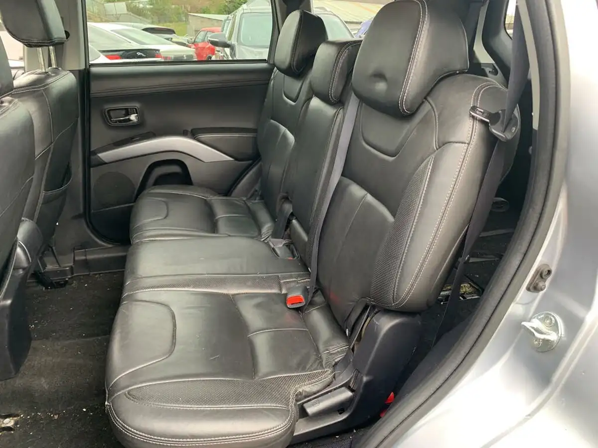 2011-mitsubishi-outlander-22td-gx3-2wd-2268cc-big-12