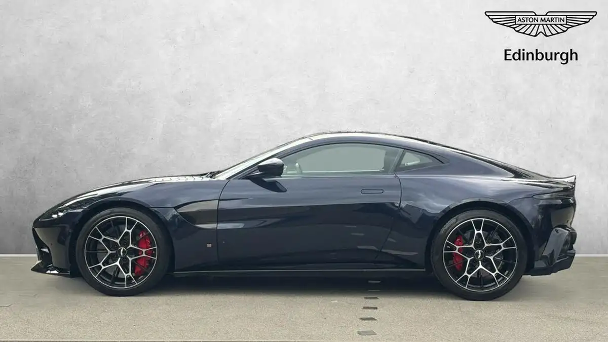 2020-aston-martin-vantage-40-v8-vantage-amr-hero-big-12