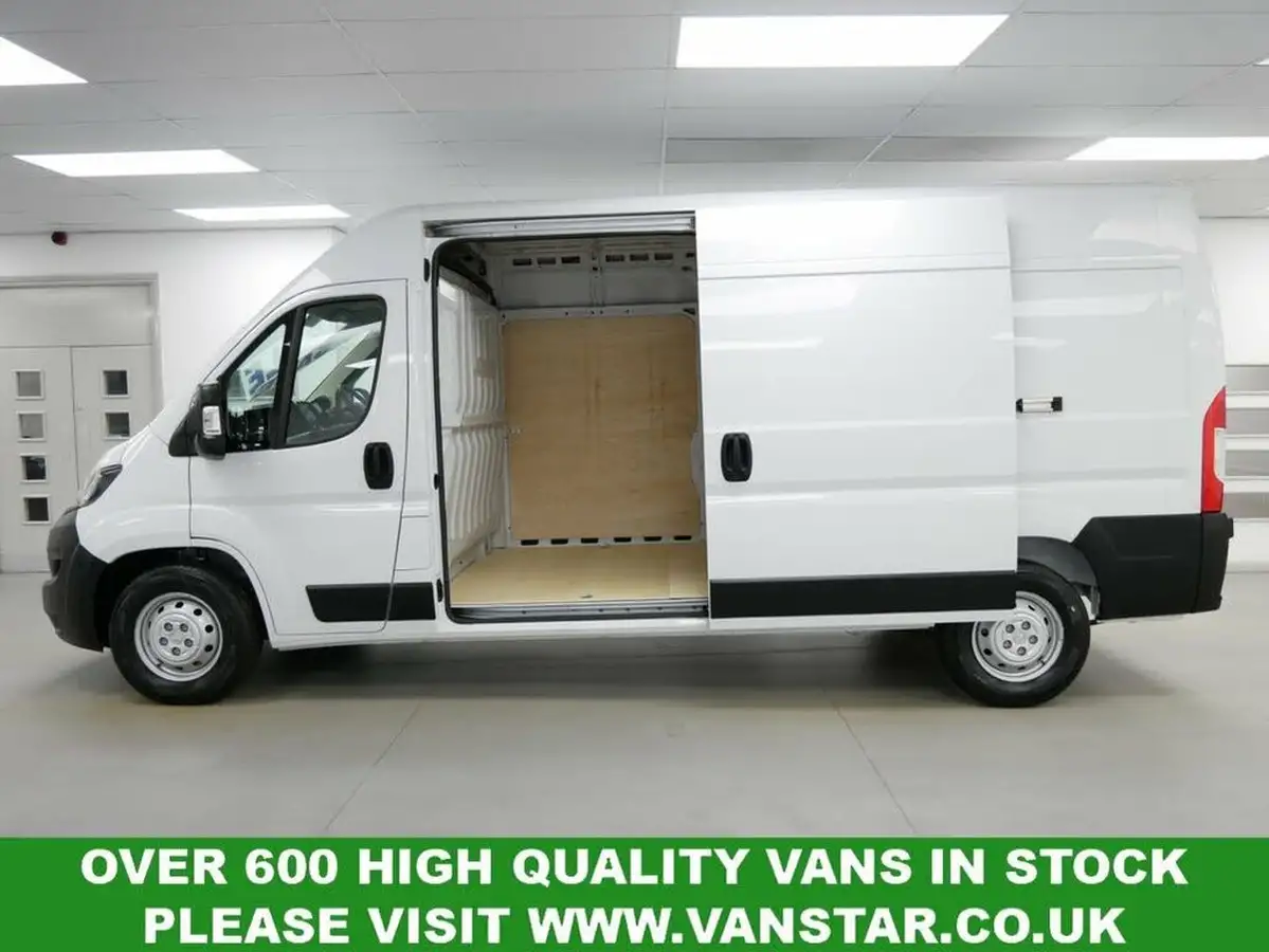 2023-peugeot-boxer-22-bluehdi-professional-premium-435-l3h2-big-8