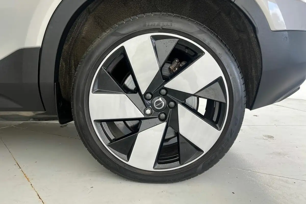 2022-volvo-c40-e-twin-recharge-pro-big-20