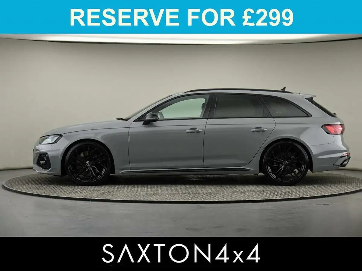 2022-audi-rs4-avant-29-tfsi-carbon-black-big-14