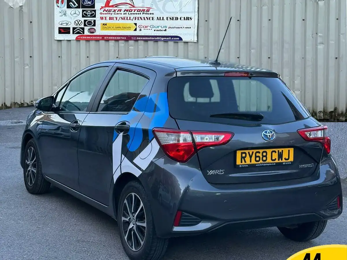 2019-toyota-yaris-15-vvt-i-icon-tech-98bhp-hybrid-1497cc-e-cvt-big-1