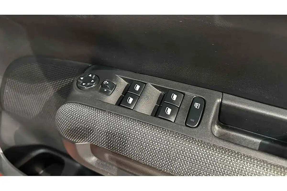 2020-citroen-c3-aircross-12-puretech-feel-110ps-ss-big-26