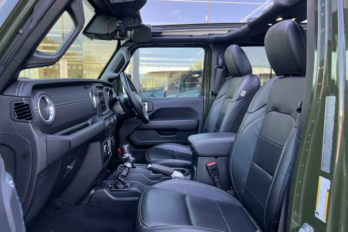 2021-jeep-wrangler-20-gme-80th-anniversary-5d-big-58