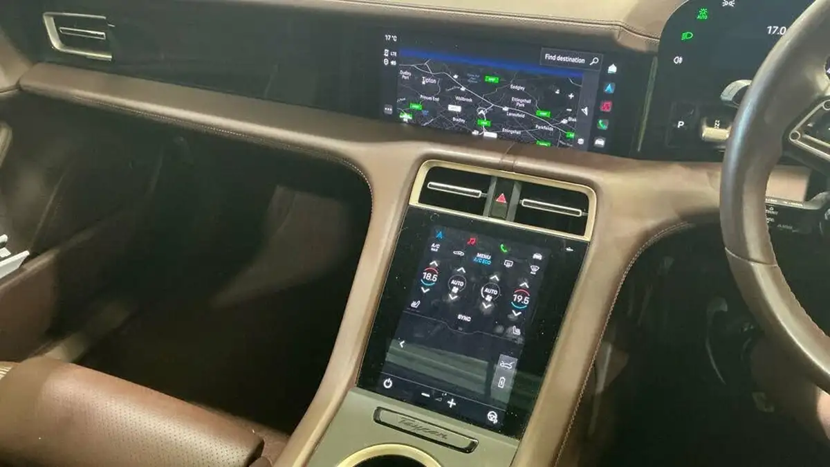 2021-porsche-taycan-e-base-476ps-performance-battery-plus-big-17