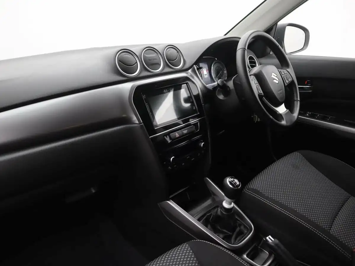 2025-suzuki-vitara-14-boosterjet-sz-t-big-8