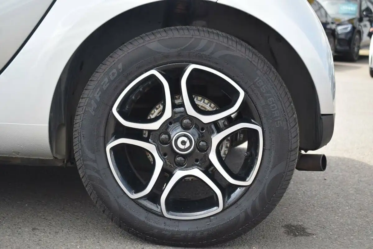 2017-smart-fortwo-10-prime-71bhp-premiumss-coupe-twinamic-big-14