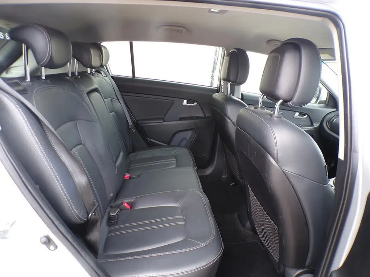 2010-kia-sportage-20td-first-edition-auto-big-17