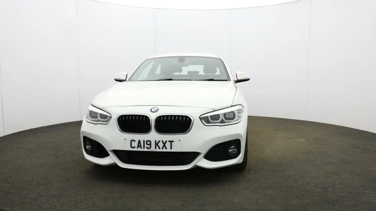 2018-bmw-1-series-15-118i-m-sport-3d-big-39