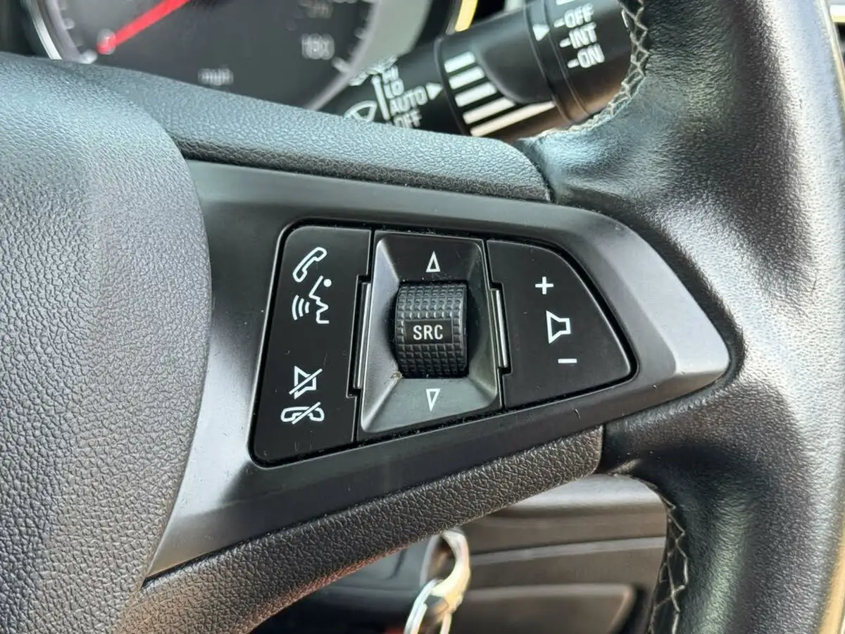 2019-vauxhall-astra-14i-16v-turbo-sri-nav-ss-hatchback-big-19