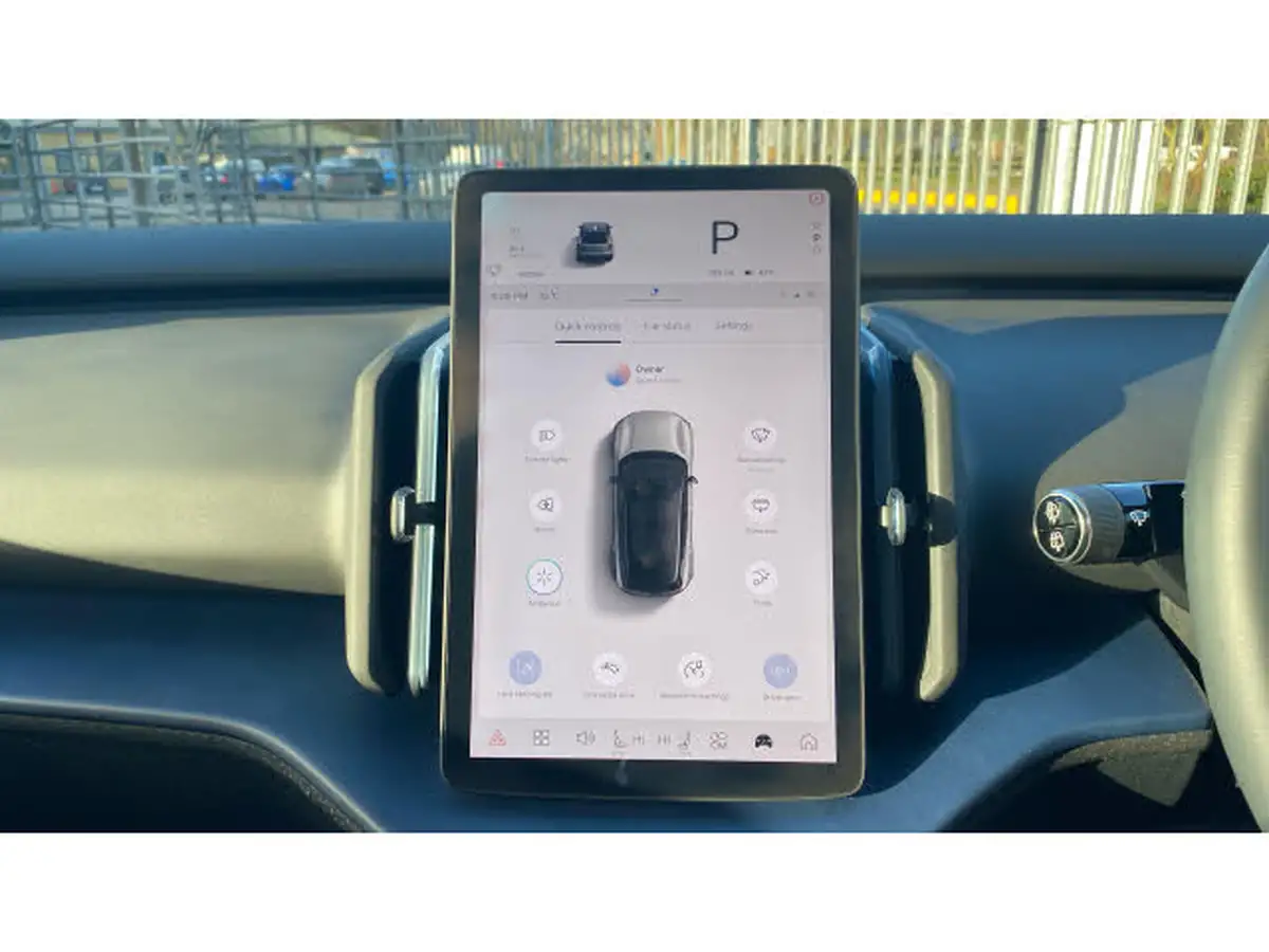 2024-volvo-ex30-e-single-motor-plus-extended-range-big-26
