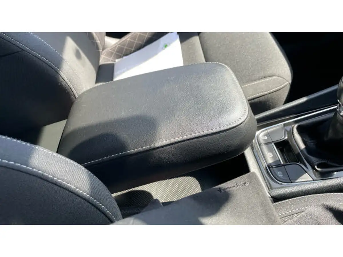 2018-skoda-karoq-15-tsi-se-act-big-28
