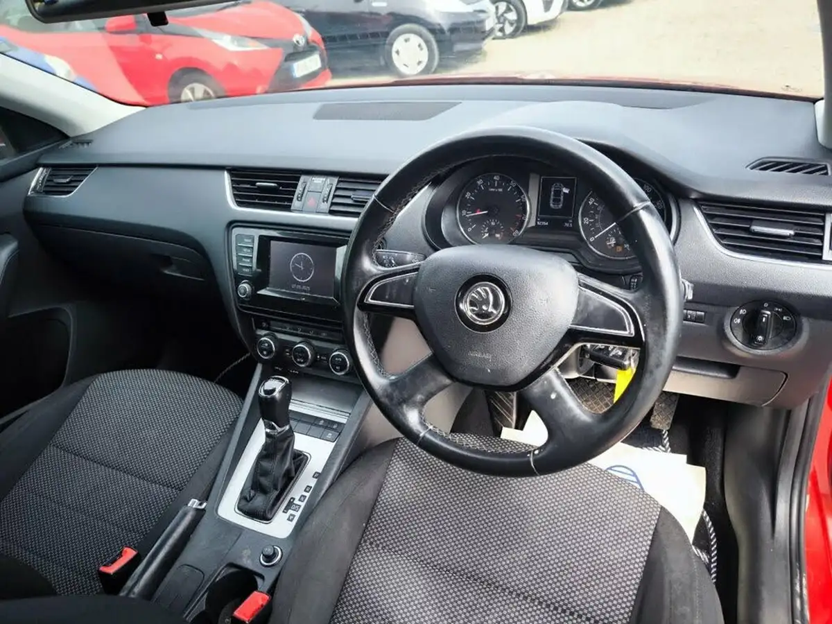 2014-skoda-octavia-14-se-hatchback-dsg-big-15