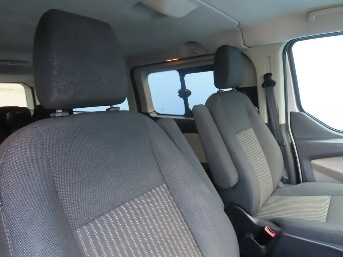 2017-ford-tourneo-custom-20tdci-310-l2-zetec-130ps-big-32