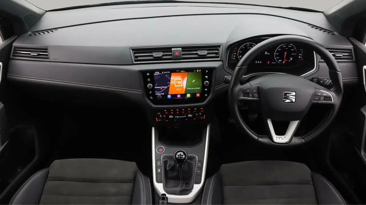 2021-seat-arona-10-tsi-xcellence-lux-110ps-big-13