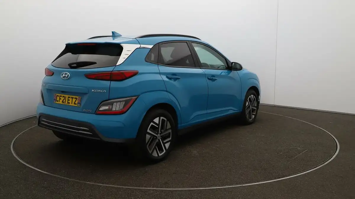 2021-hyundai-kona-e-ultimate-big-57