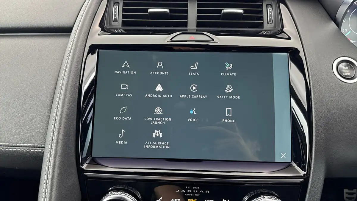 2021-jaguar-e-pace-20-d200-r-dynamic-se-big-15