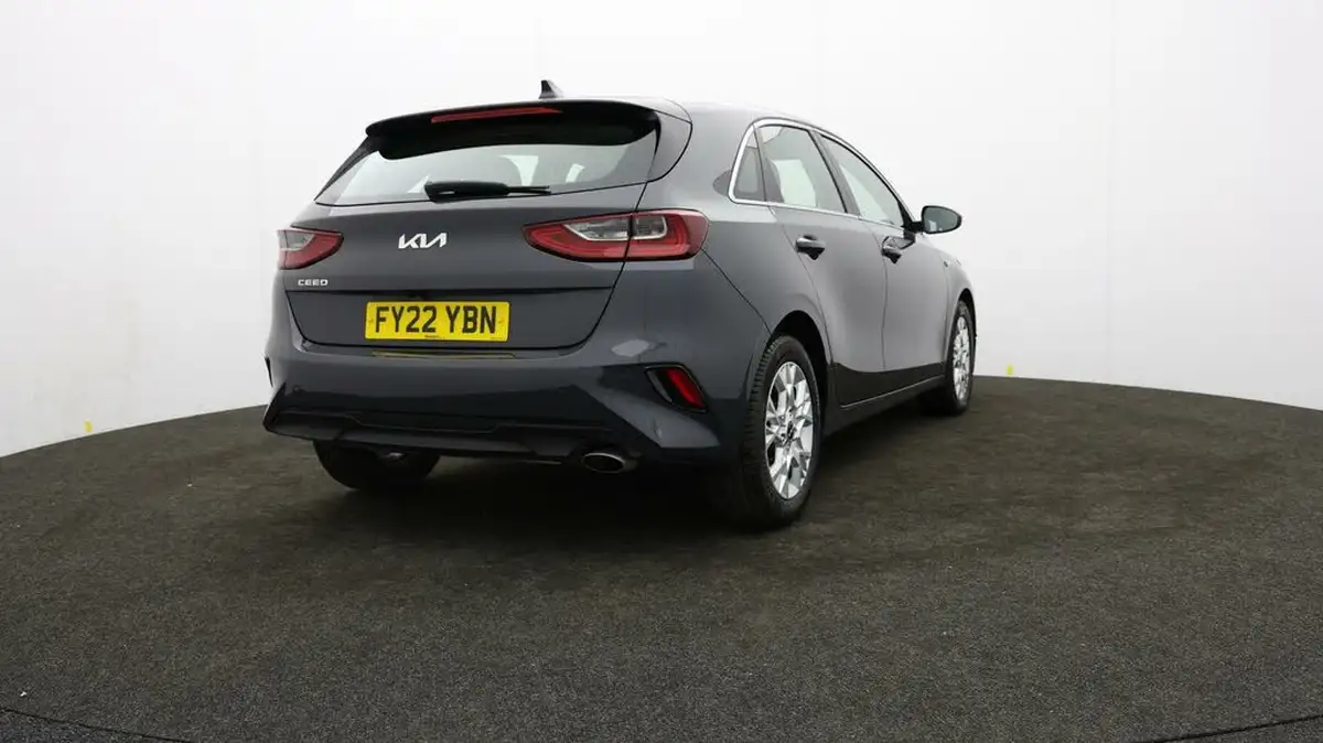 2021-kia-ceed-10-t-gdi-2-hatchback-big-74