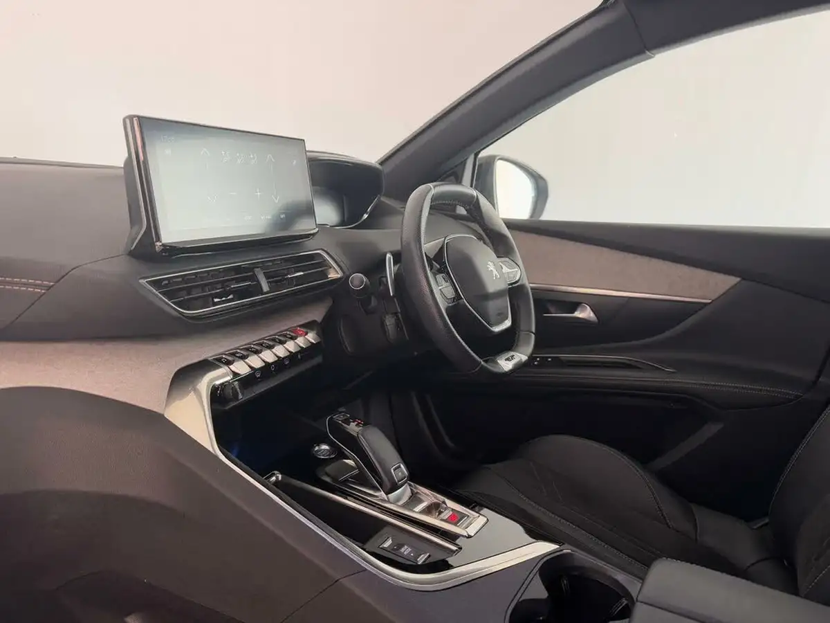 2021-peugeot-5008-suv-12-puretech-gt-eat8-big-8