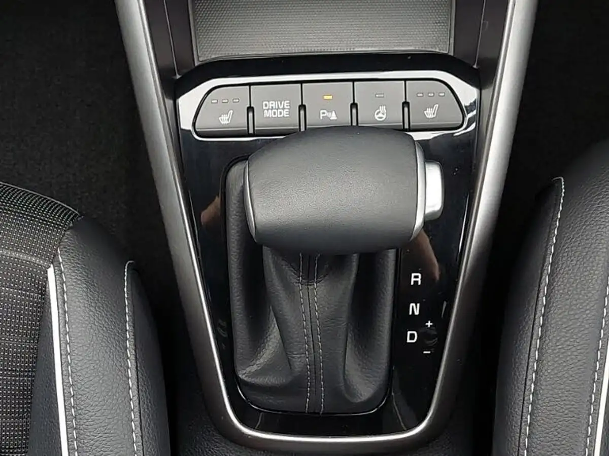 2024-kia-stonic-10-t-gdi-gt-line-s-98bhp-dct-big-14